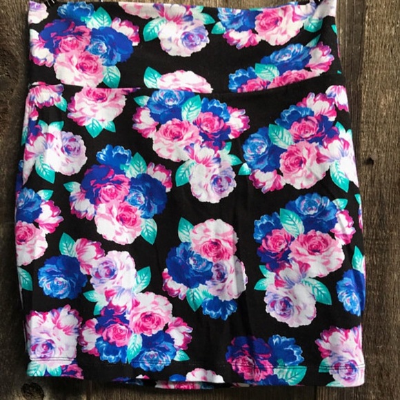 Flower Pencil Skirt - Picture 5 of 5